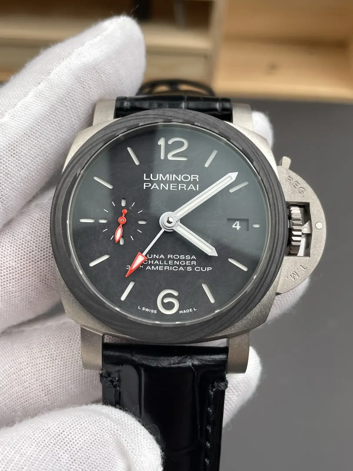 VS厂沛纳海1096复刻表：是否值得购买的全面分析