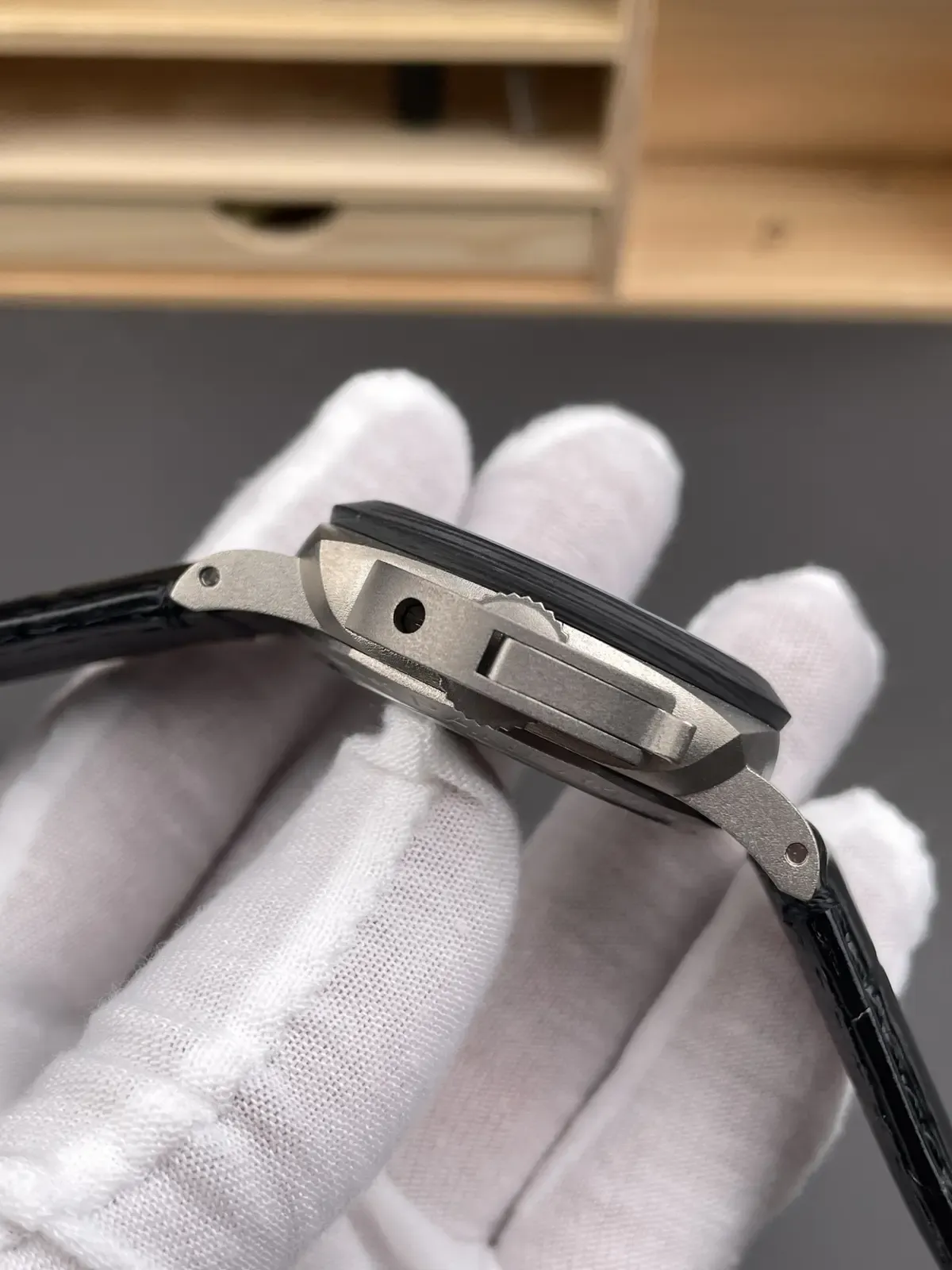 VS厂沛纳海1096复刻表：是否值得购买的全面分析