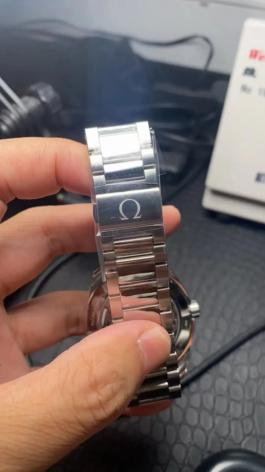 VS厂欧米茄海马150柚木黑真假对比，做工细节全面解析