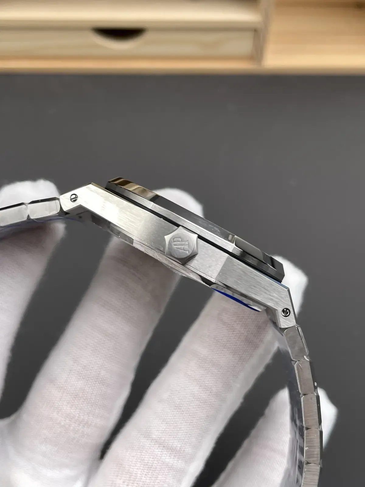 APS厂爱彼15510对比评测：4302一体机芯是否真假难辨？