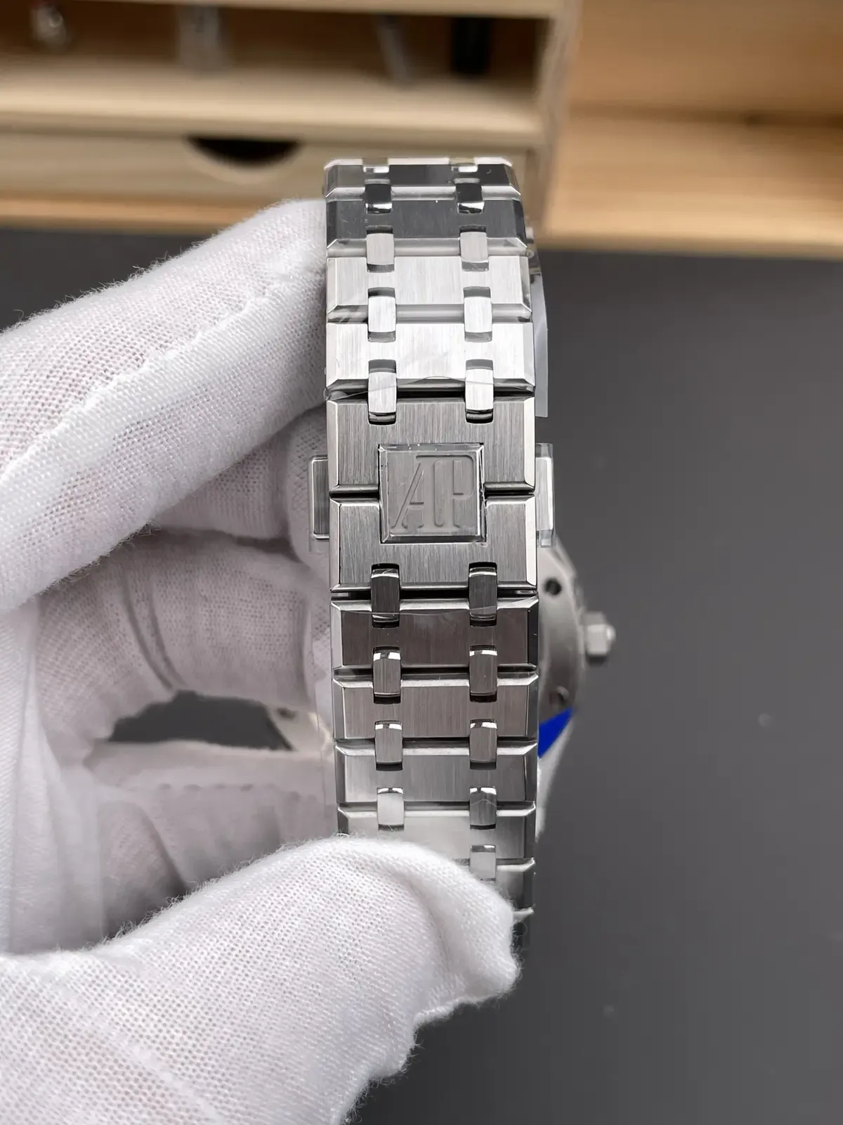 APS厂爱彼15510对比评测：4302一体机芯是否真假难辨？