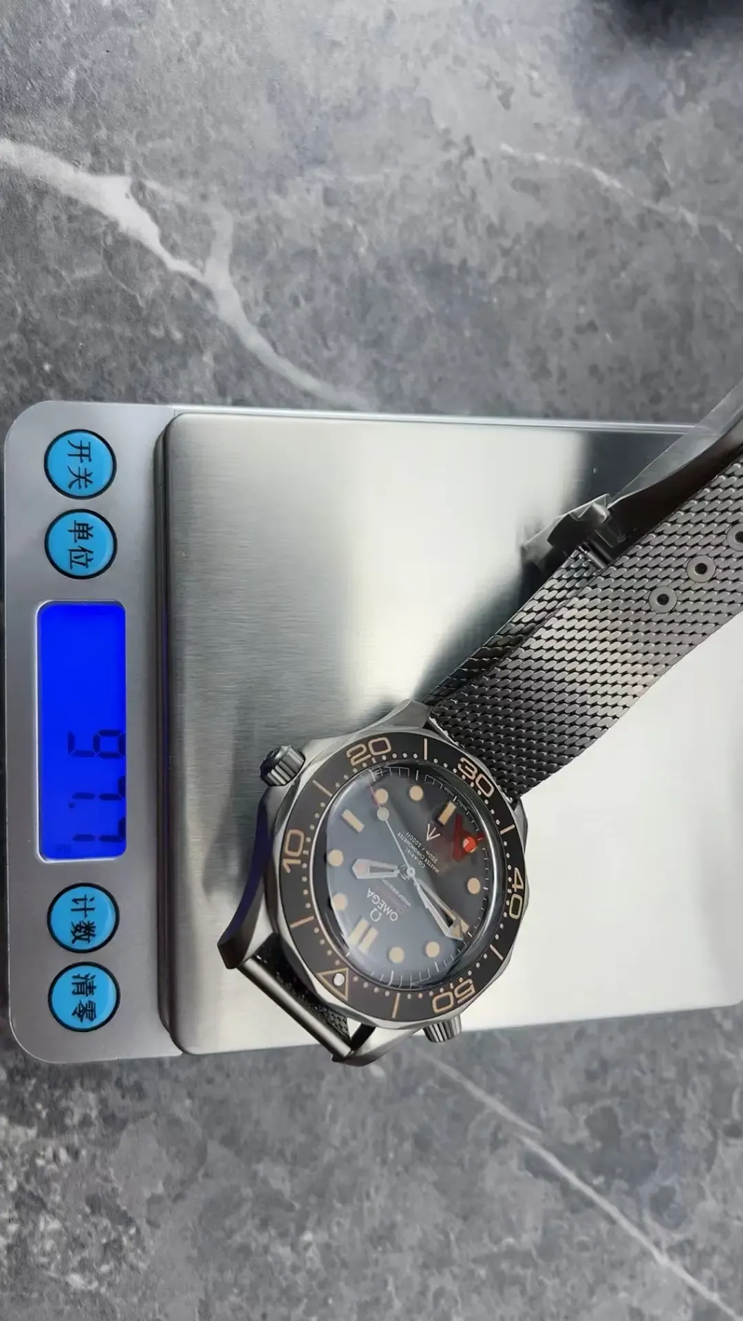 VS厂欧米茄007无暇赴死复刻表对比评测：哪个厂最强？