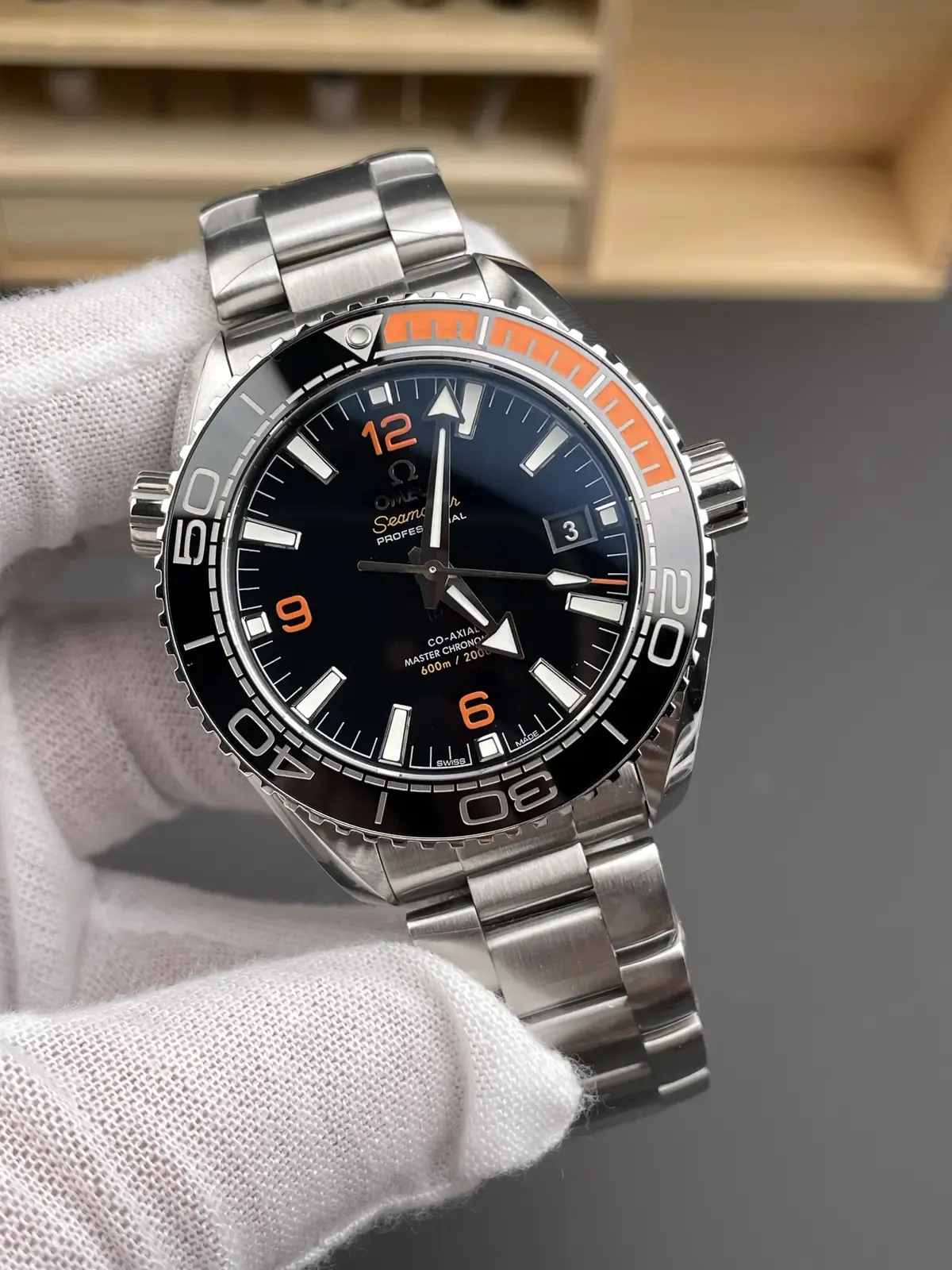 VS厂欧米茄复刻表和正品区别大吗？深度对比揭秘