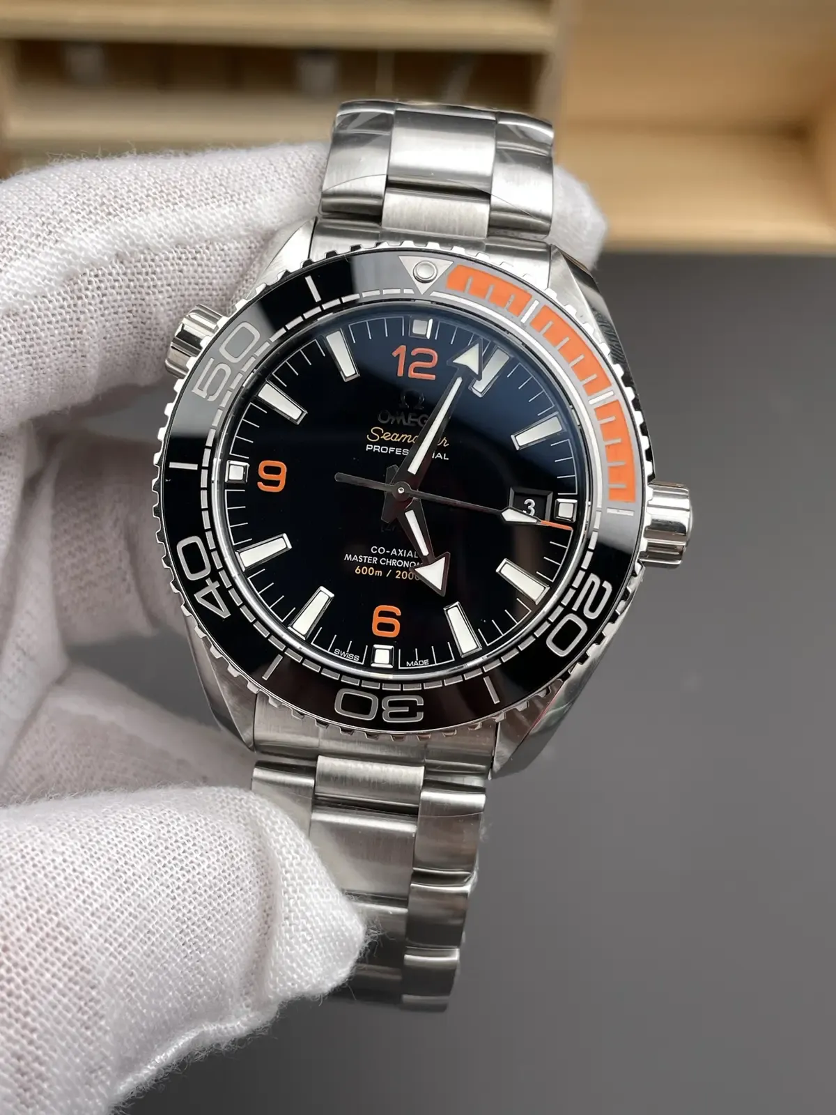 VS厂欧米茄复刻表和正品区别大吗？深度对比揭秘