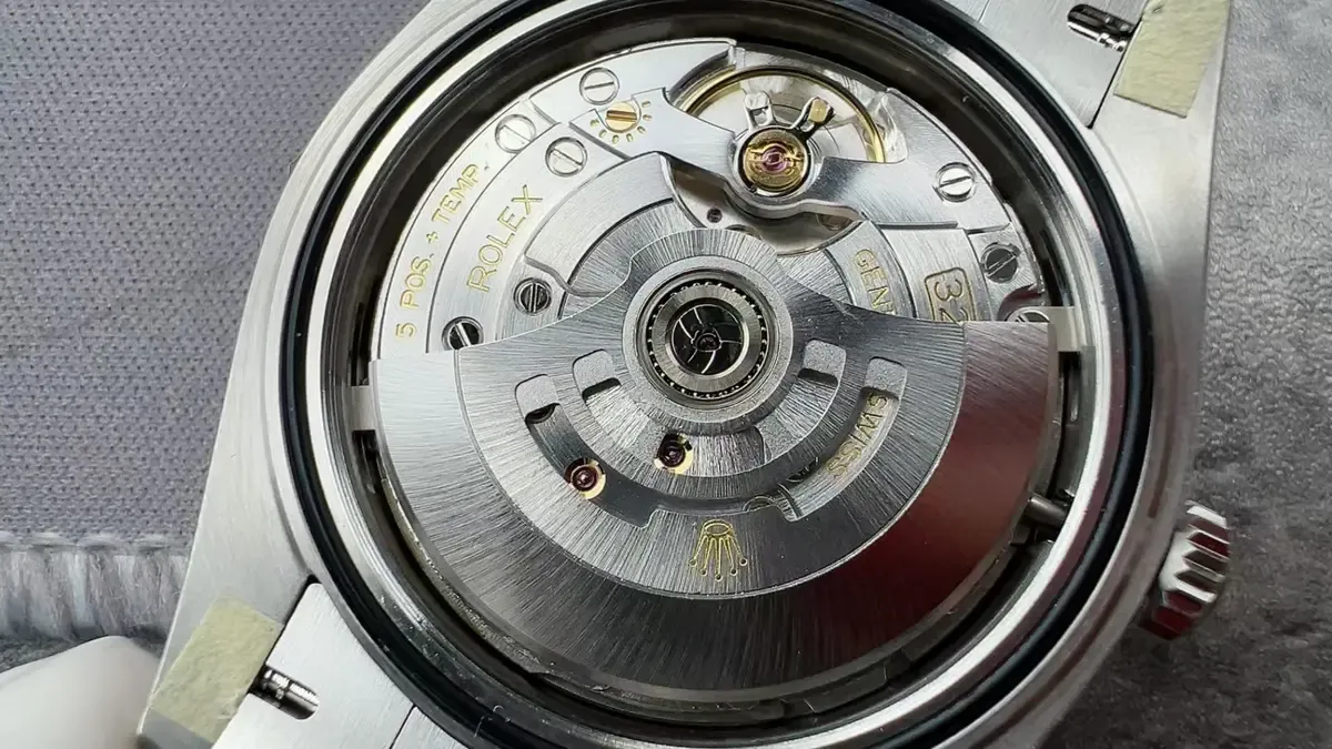 VS厂劳力士日志3235机芯对比正品：一眼能看出假吗？