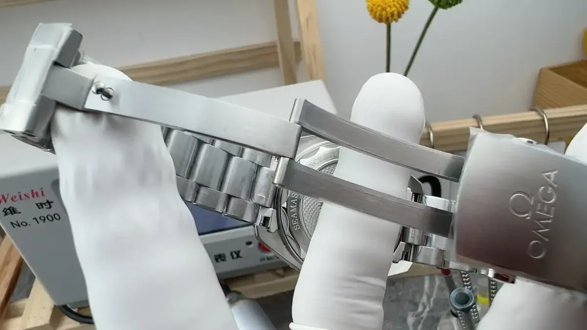 39.5mm尺寸，VS厂海马600冰蓝版，小手腕的福音！