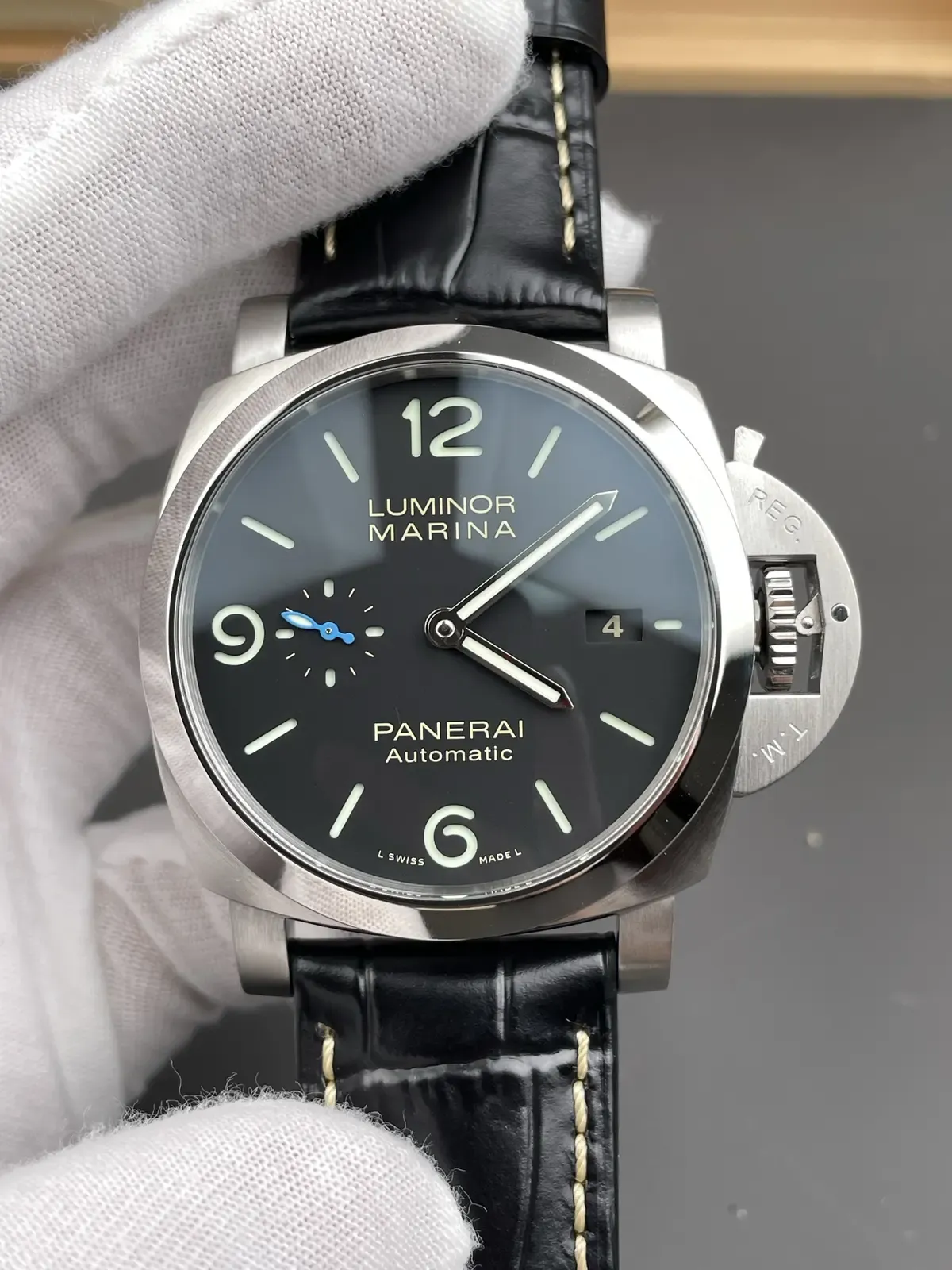 VS厂沛纳海1312：细节还原度高达90%的复刻佳作