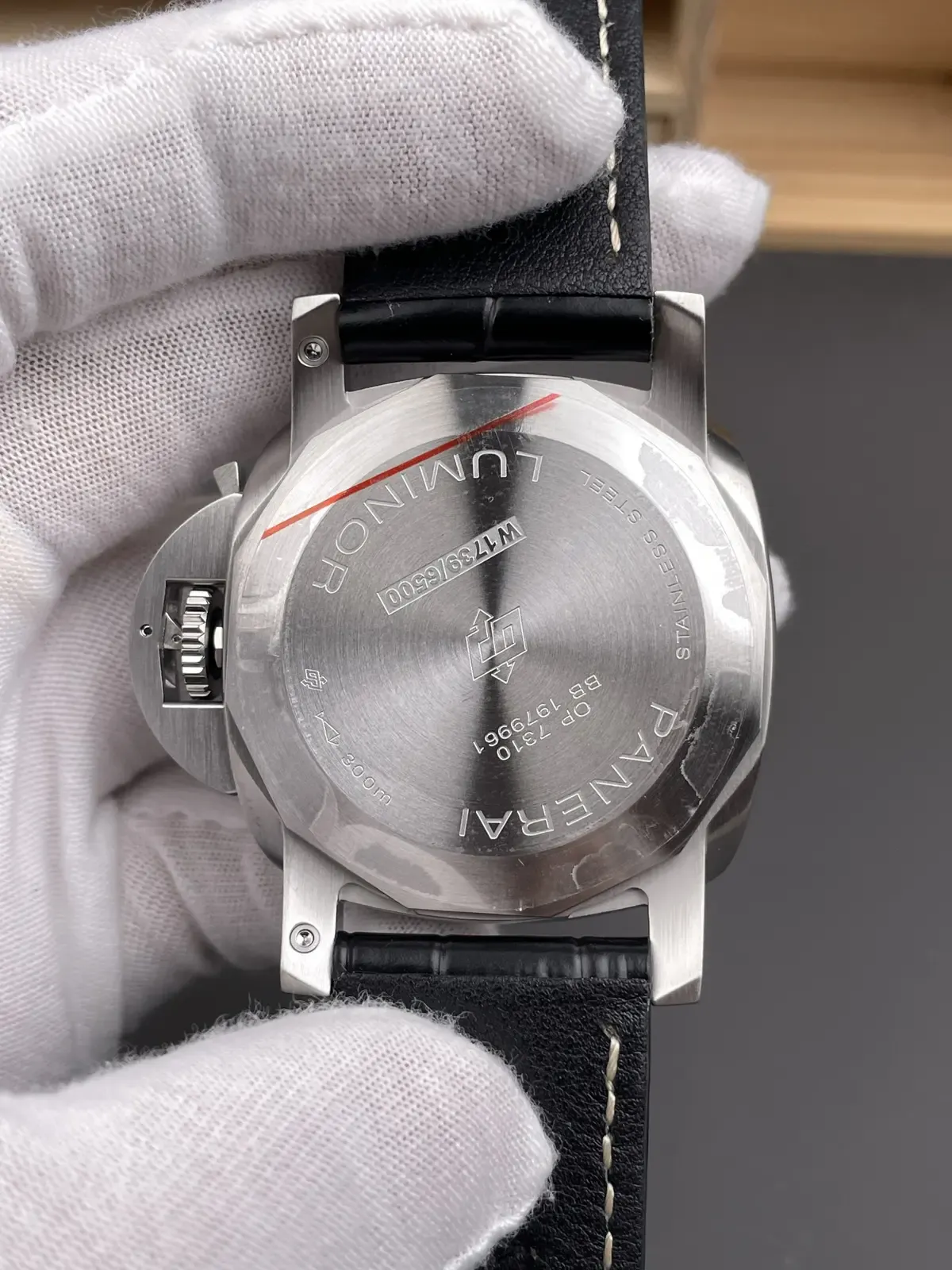 VS厂沛纳海1312：细节还原度高达90%的复刻佳作