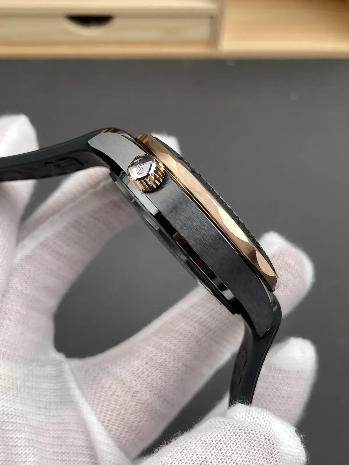 VS厂欧米茄海马300陶瓷墨金款细节全解析