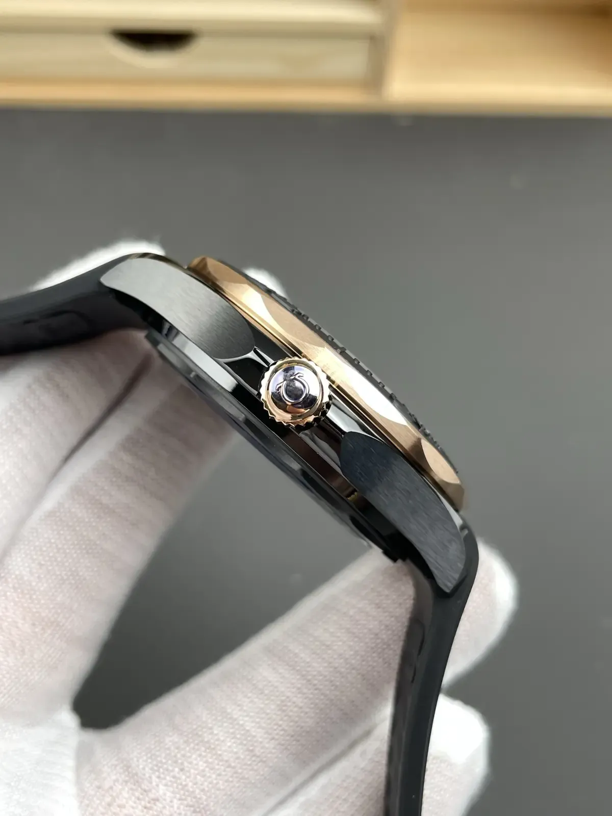 VS厂欧米茄海马300陶瓷墨金款细节全解析