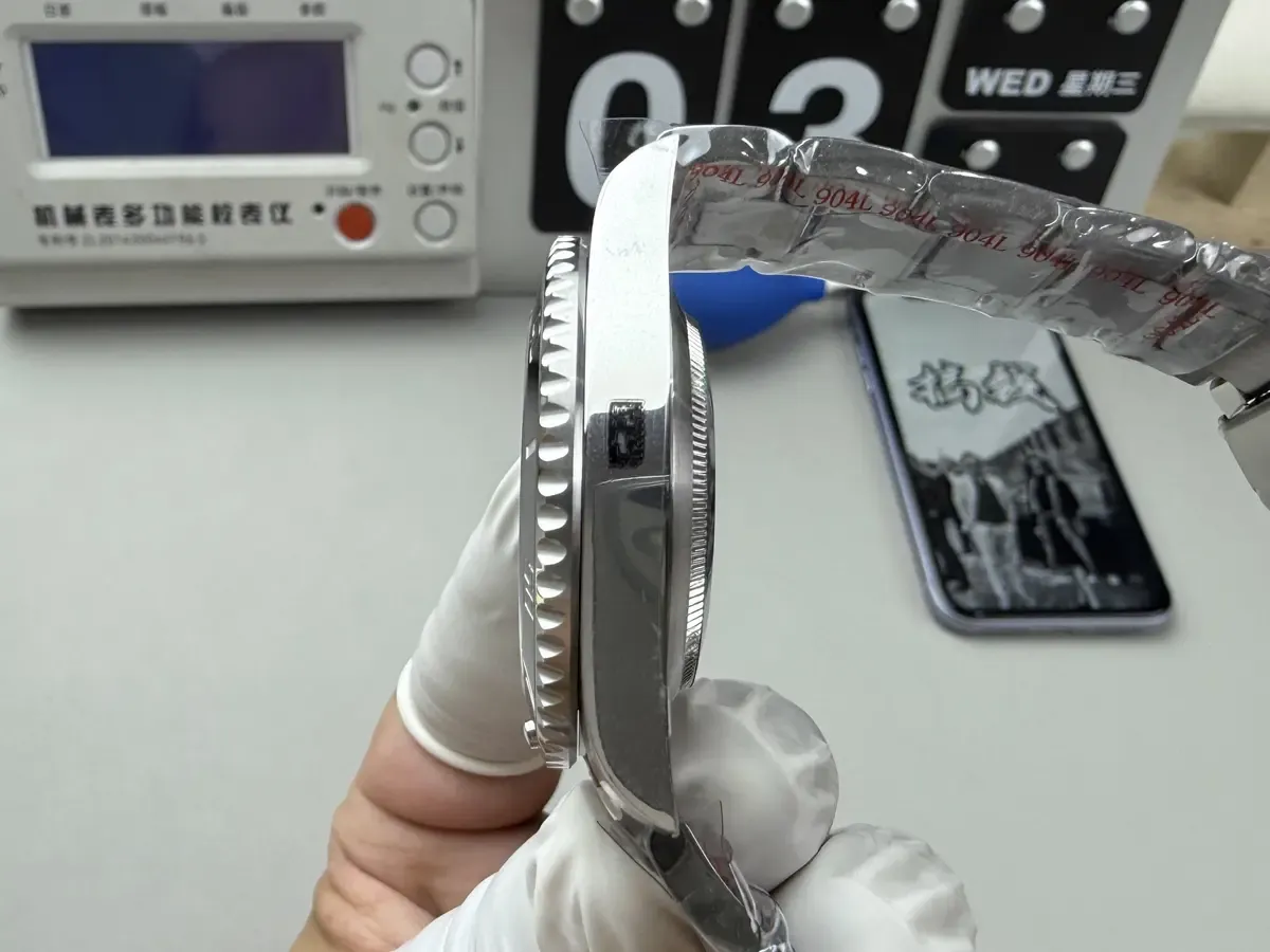 C厂劳力士黑水鬼：细节还原与机芯性能全解析