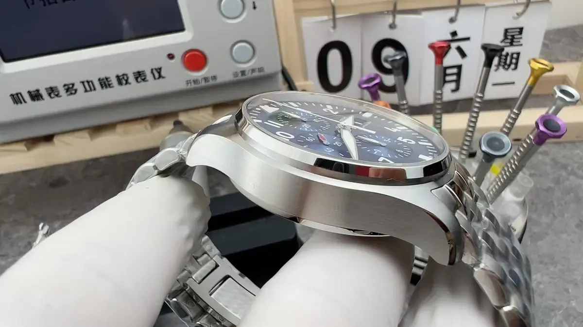 从外观到机芯，深度评测ZF厂万国飞计小王子