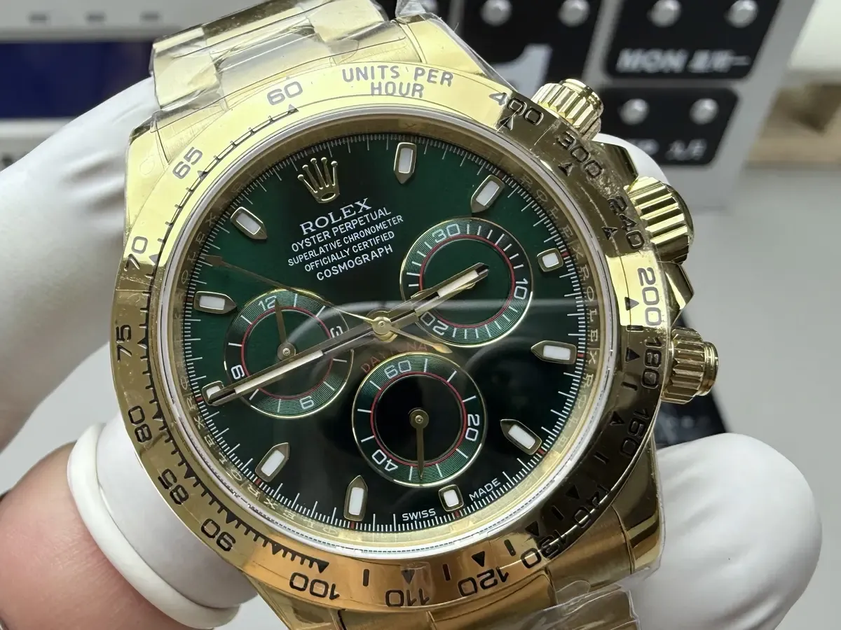 C厂劳力士绿金迪：如何避免掉色问题