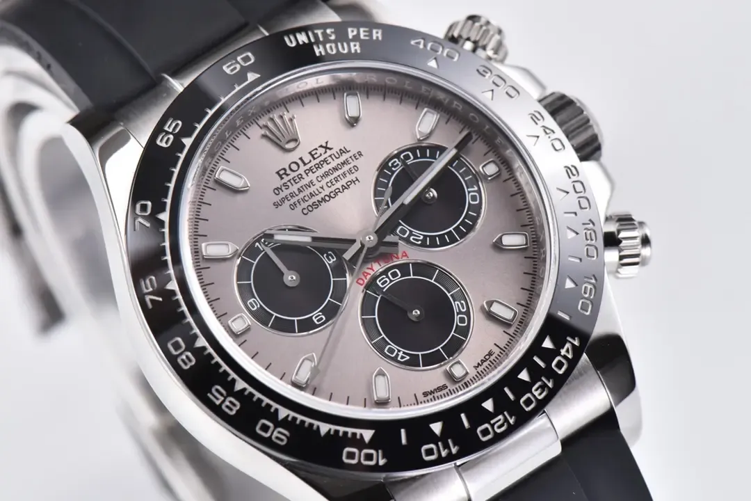 C厂劳力士灰胶迪通拿，如何辨别4130机芯的真伪