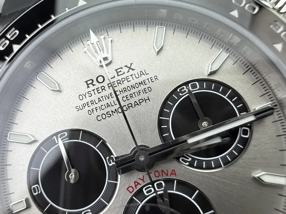 VS厂迪通拿评测：走时日差仅 ±5 秒，60小时动储，超值！