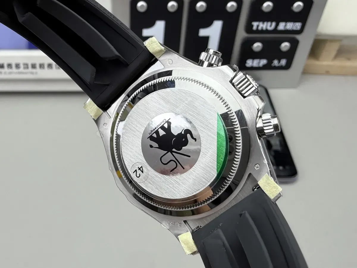 VS厂迪通拿评测：走时日差仅 ±5 秒，60小时动储，超值！