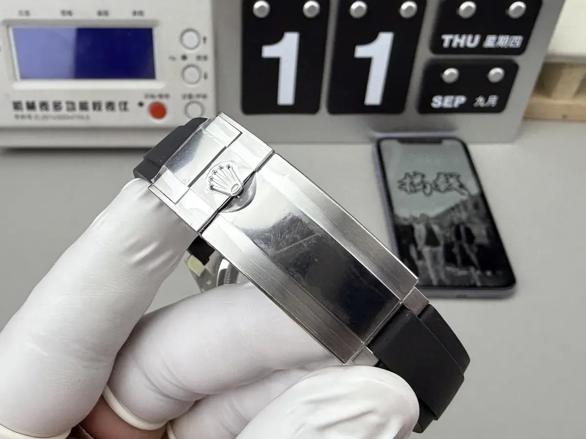 VS厂迪通拿评测：走时日差仅 ±5 秒，60小时动储，超值！