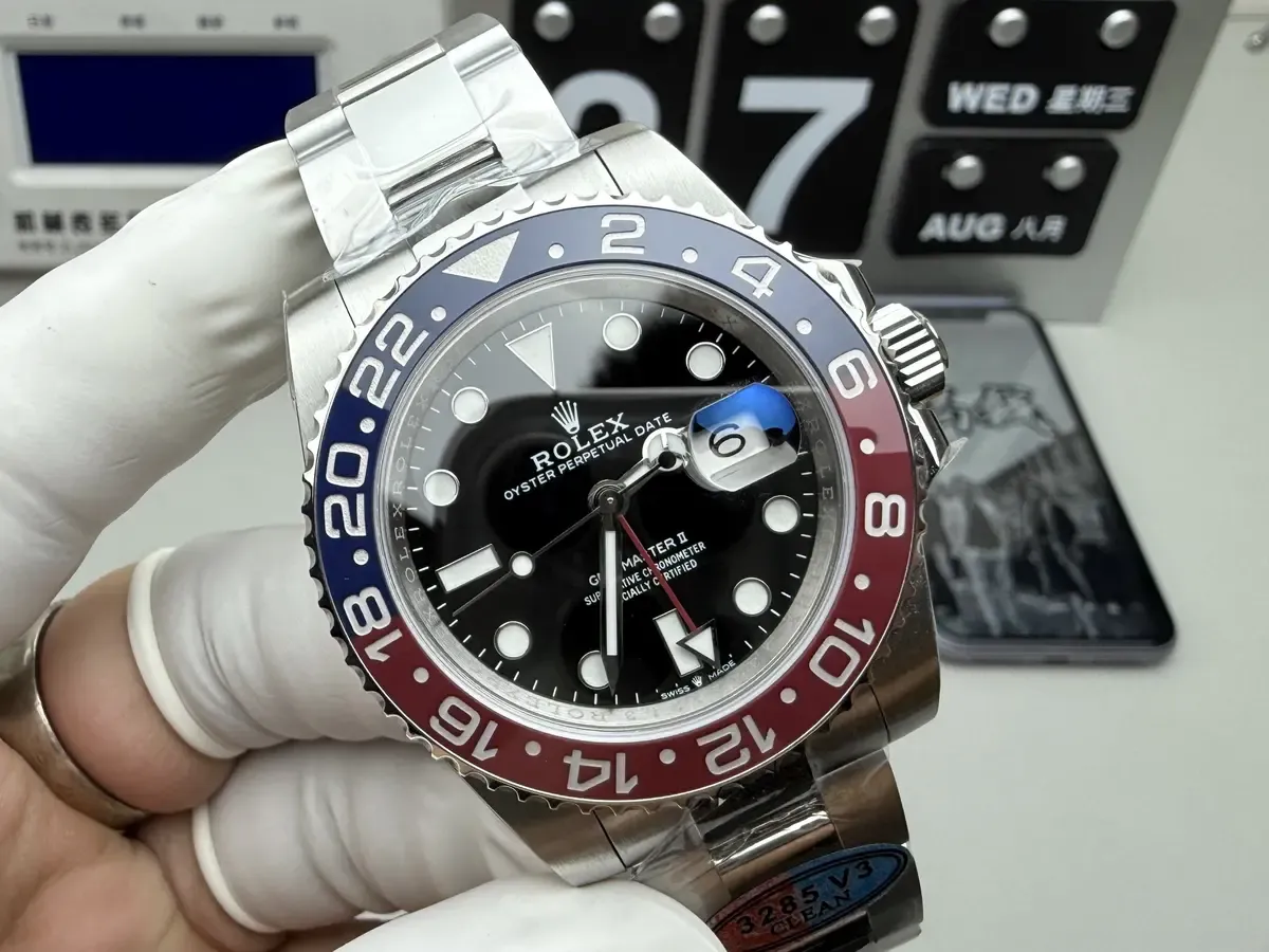 复刻表收货猫腻告诉您：保护膜的撕与不撕