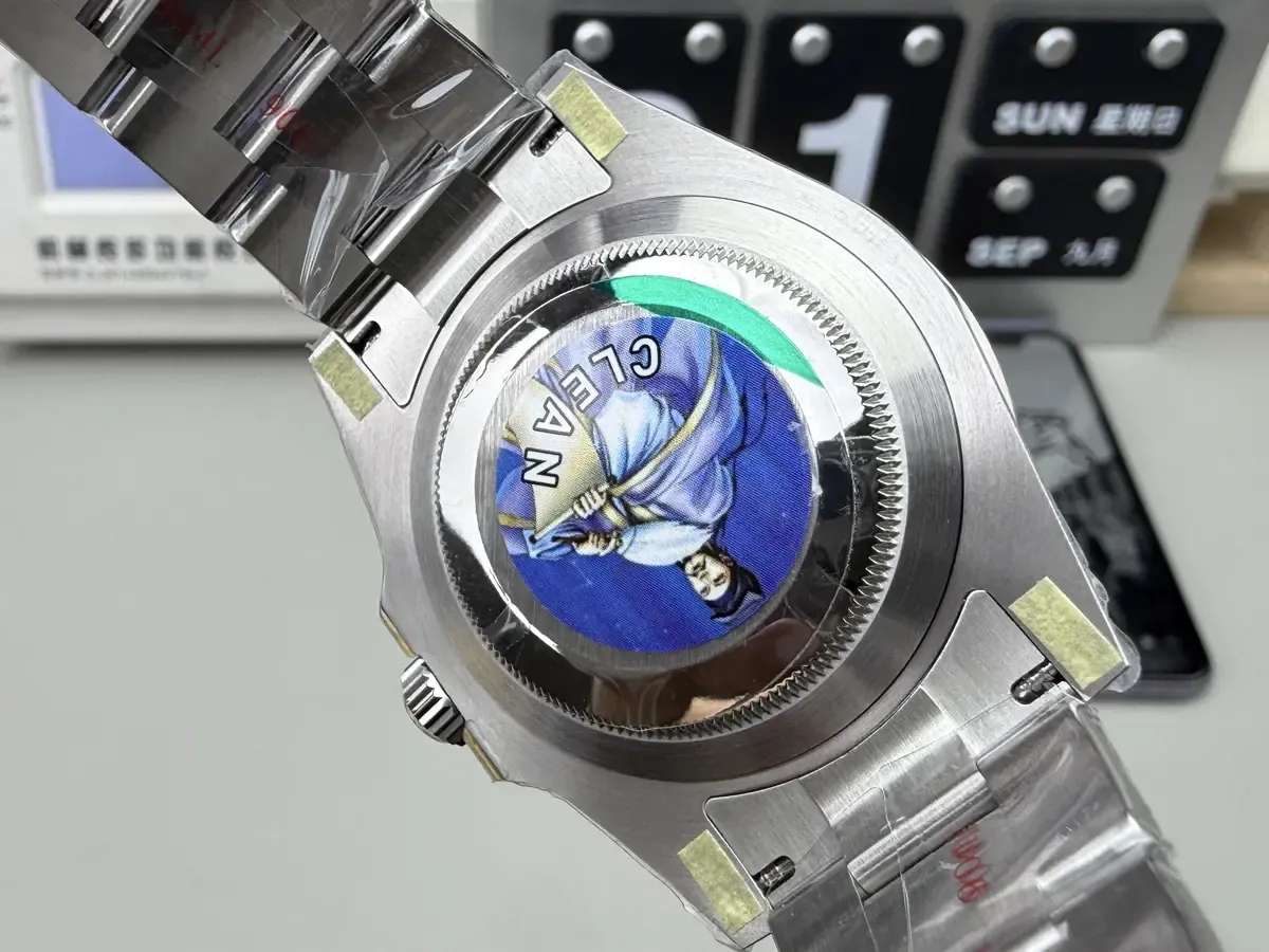 C厂绿水鬼与黑水鬼41尺寸腕表深度评测