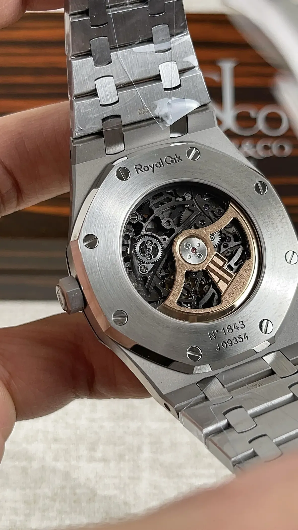 APS厂爱彼15407复刻表深度评测：破绽与亮点