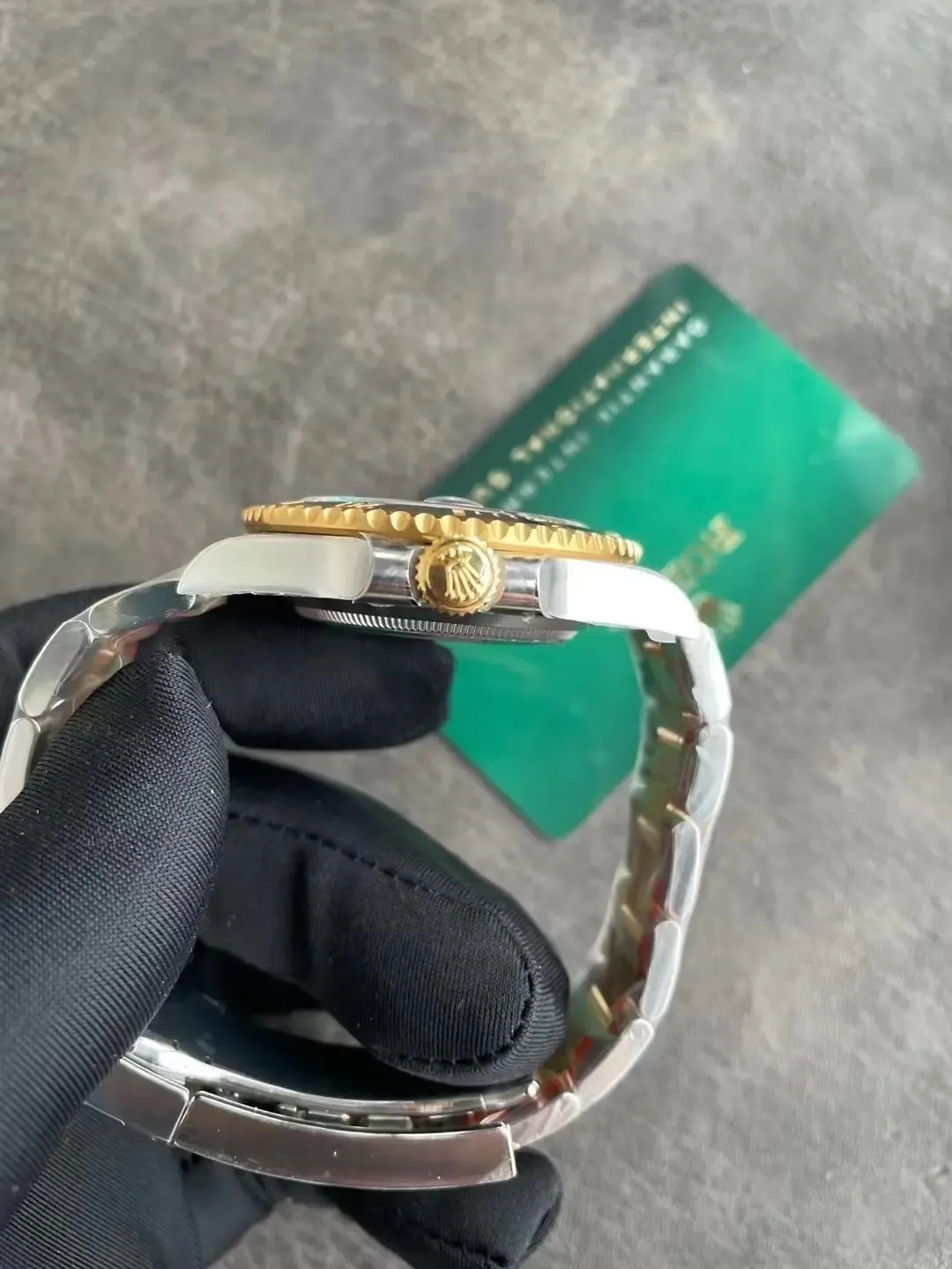 VS厂劳力士间金黑水鬼41mm，如何辨别真伪？