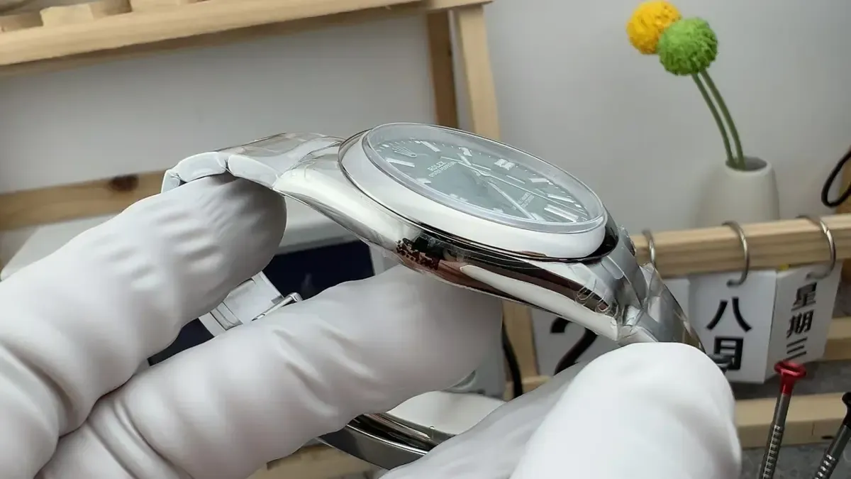 买日志型复刻别踩坑！教你一眼识别VS厂恒动真假