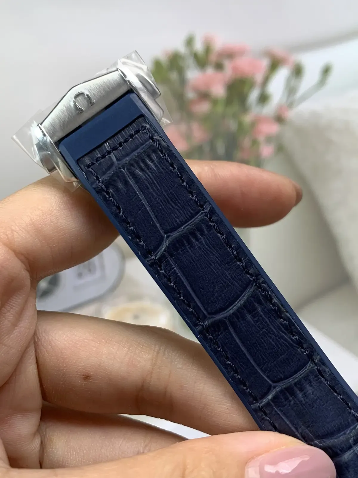 VS厂欧米茄星座，丹东8900机芯的细节对比