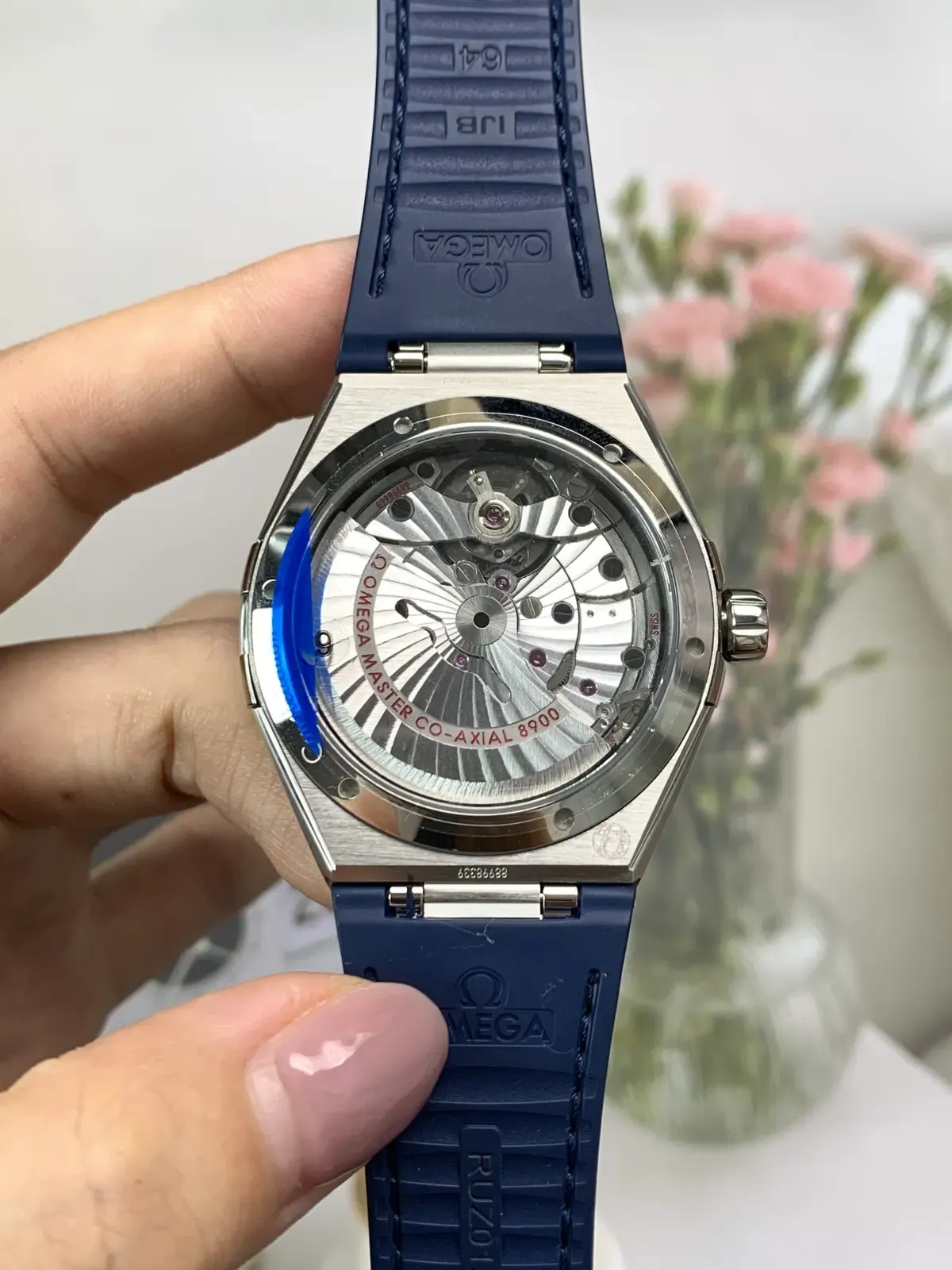 VS厂欧米茄星座，丹东8900机芯的细节对比