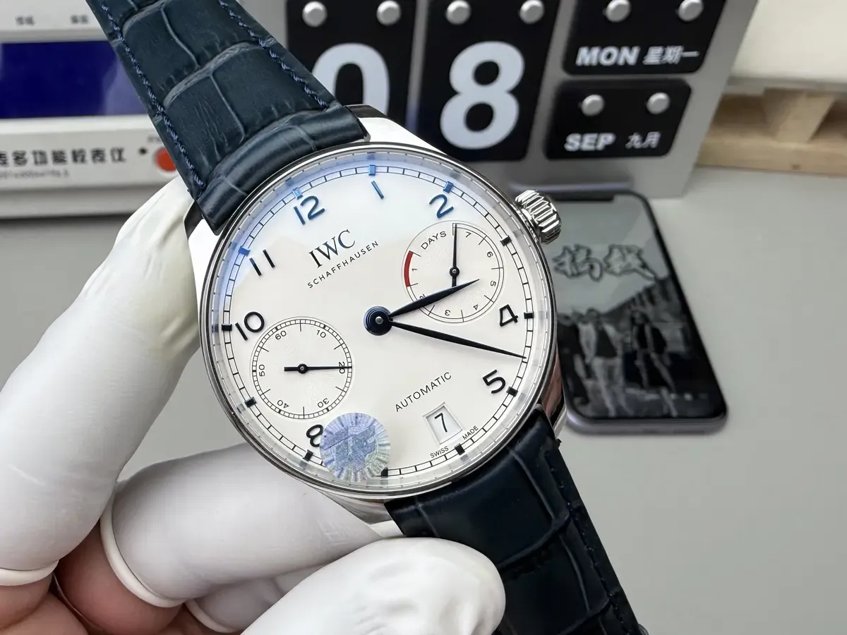 ZF万国葡七复刻表值不值得买？看完这篇你就懂了！