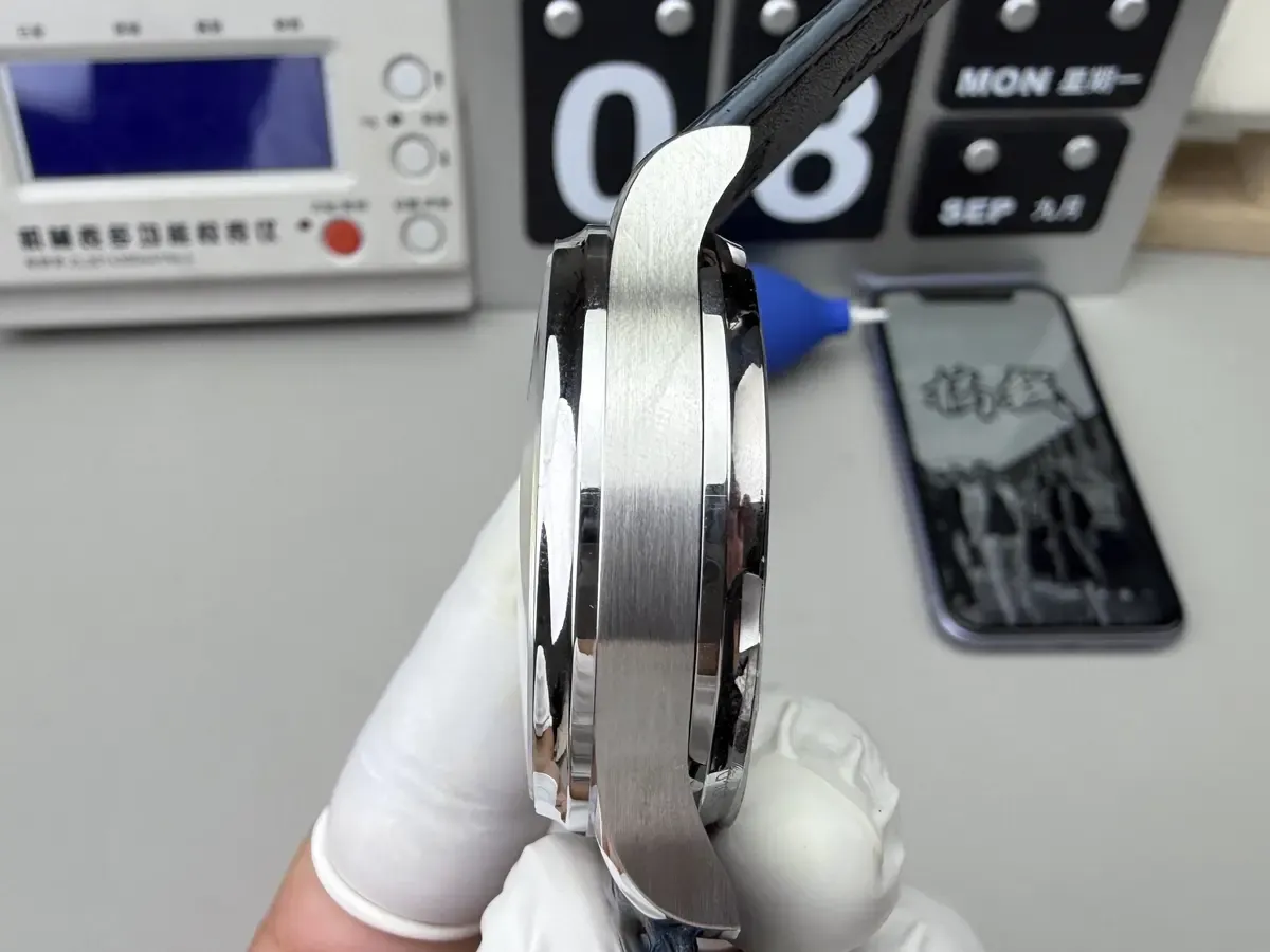 ZF万国葡七复刻表值不值得买？看完这篇你就懂了！