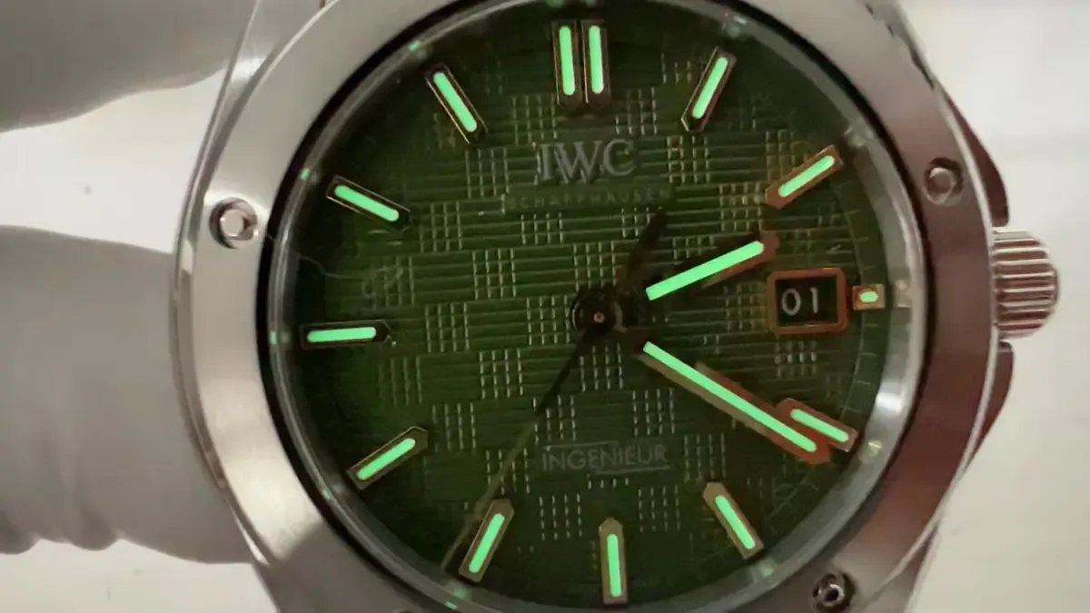 V7厂万国工程师绿面全网首测：细节狂魔，上手真香