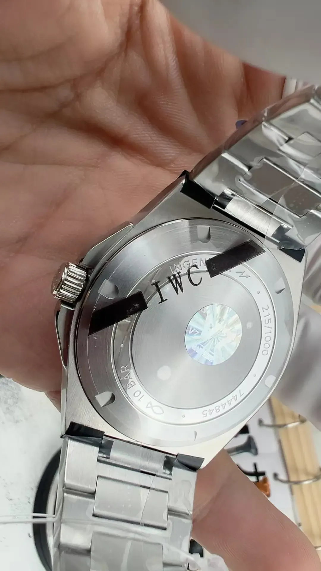 V7厂万国工程师绿面全网首测：细节狂魔，上手真香