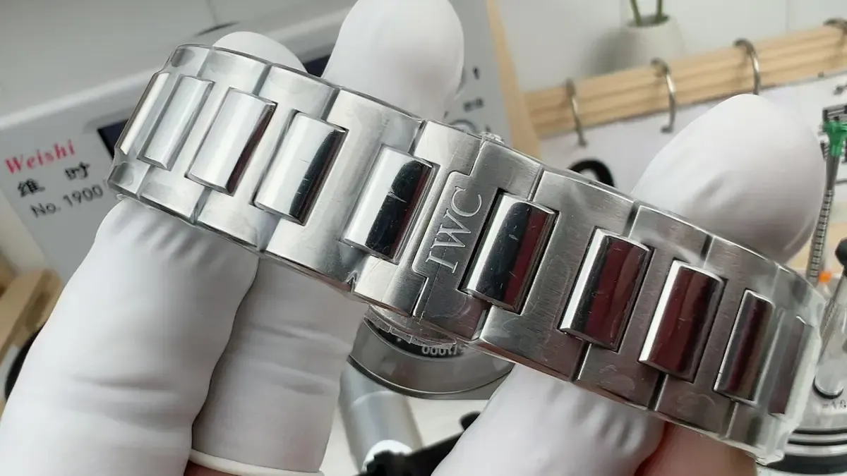 V7厂万国工程师绿面全网首测：细节狂魔，上手真香