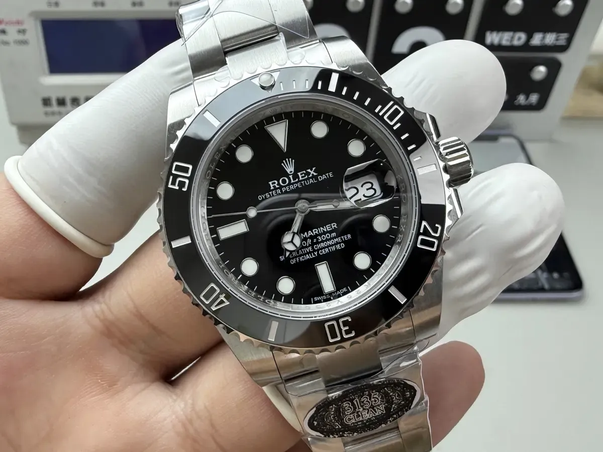 买复刻表必看：C厂黑水鬼对比小厂货差距有多大？