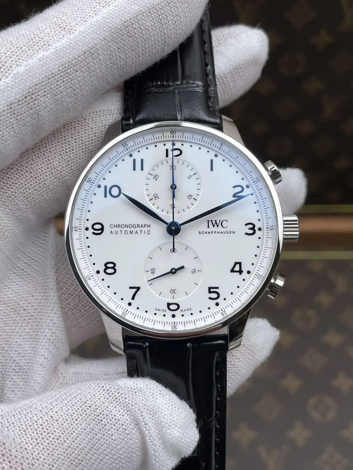 ZF厂万国葡计150周年版对比原版：真假难辨的细节解析