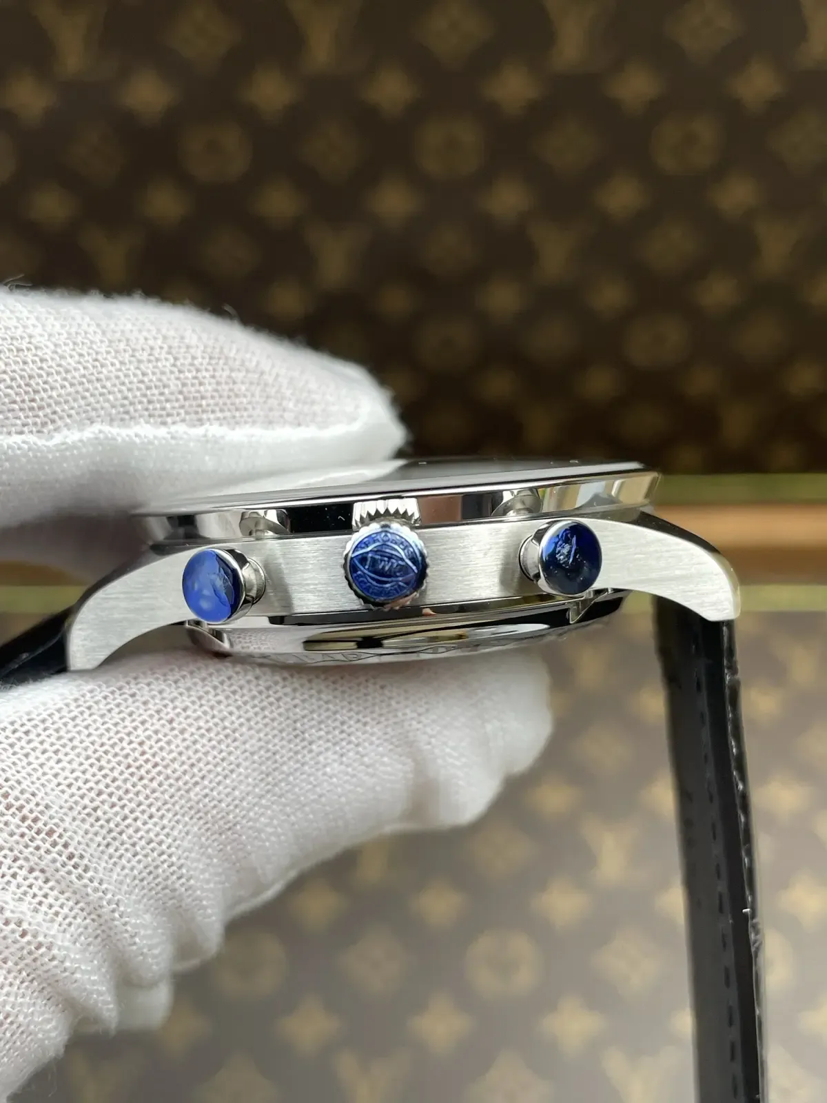 ZF厂万国葡计150周年版对比原版：真假难辨的细节解析