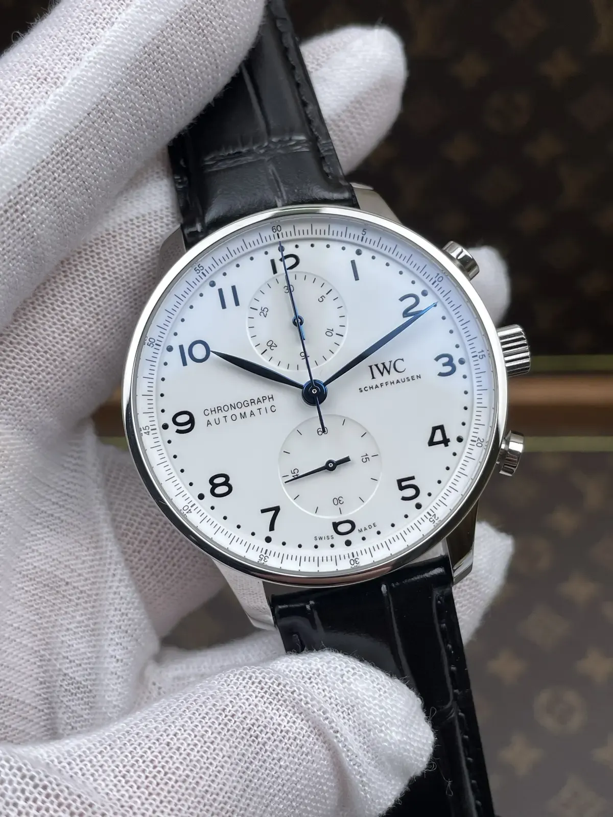 ZF厂万国葡计150周年版对比原版：真假难辨的细节解析