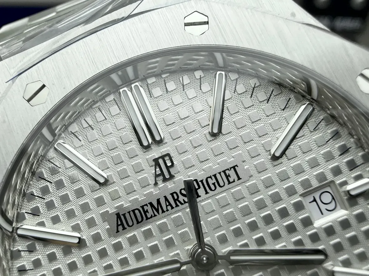 APS厂爱彼15400深度评测：3120一体机芯是否值得入手？