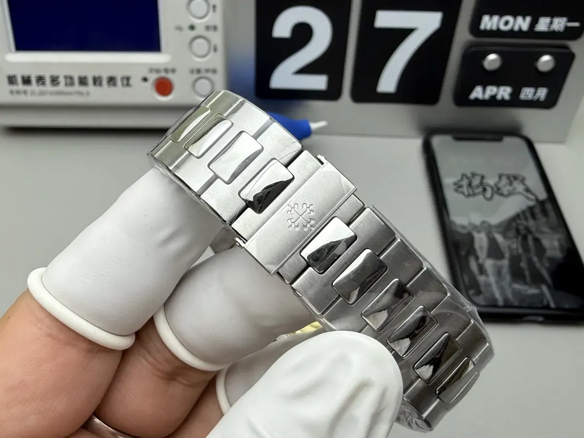 3K厂40周年鹦鹉螺实测，钻丁+324一体机芯，戴它秒变“富豪”