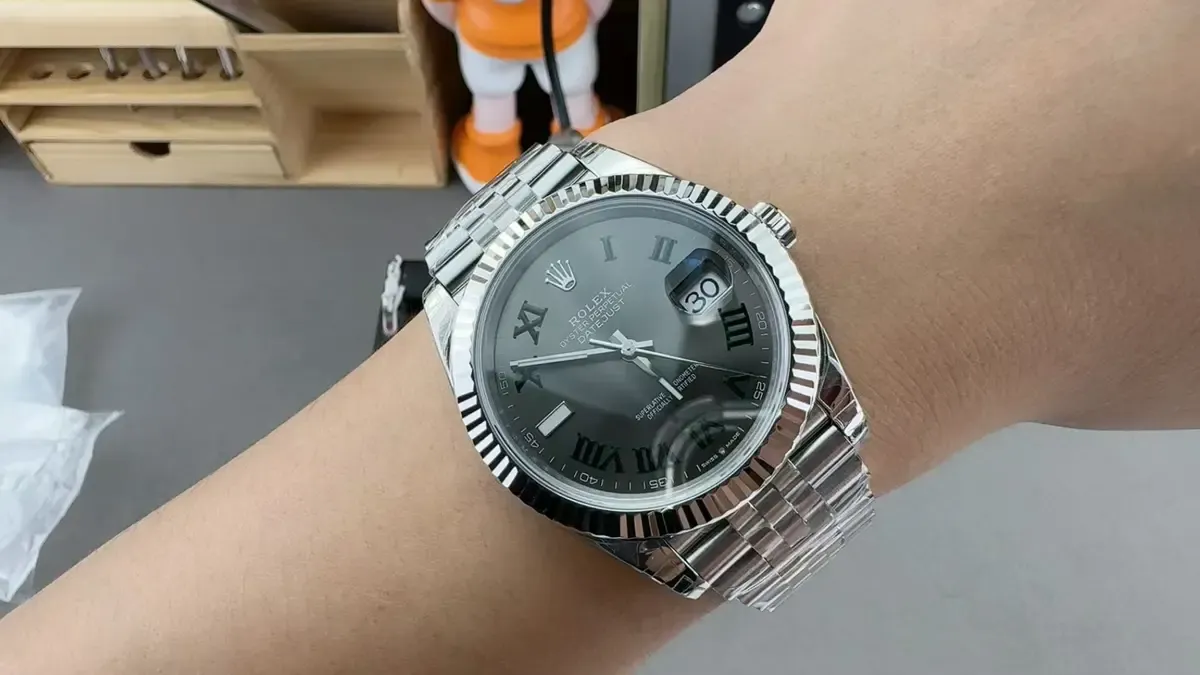 复刻天花板！VS厂日志绿萝3235机芯，闭眼入