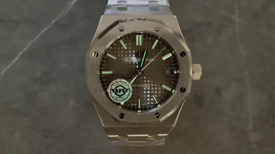 拒绝撞表！APS爱彼15450钢王37mm，小表径玩家解毒神器