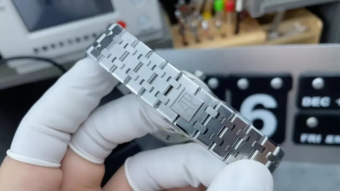 拒绝撞表！APS爱彼15450钢王37mm，小表径玩家解毒神器