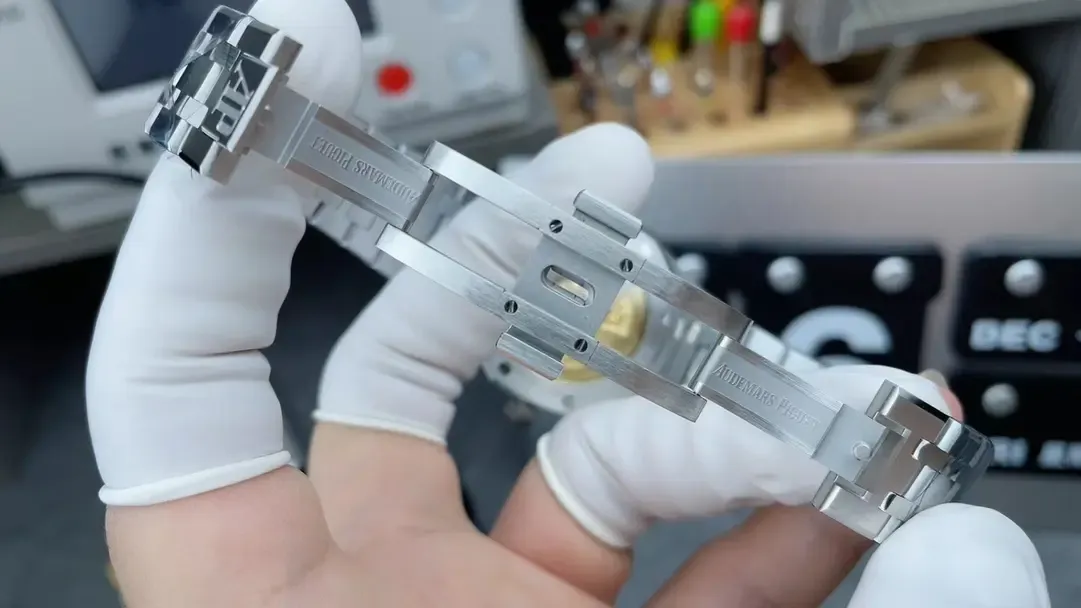 拒绝撞表！APS爱彼15450钢王37mm，小表径玩家解毒神器