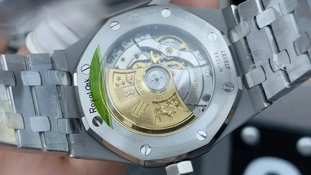 拒绝撞表！APS爱彼15450钢王37mm，小表径玩家解毒神器