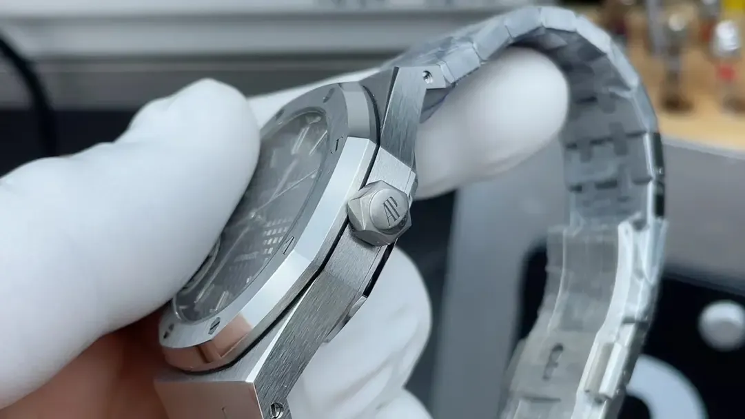 拒绝撞表！APS爱彼15450钢王37mm，小表径玩家解毒神器