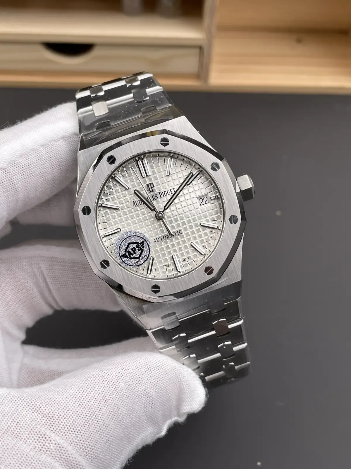 APS爱彼皇家橡树15450：小手腕完美伴侣，评测与选购指南