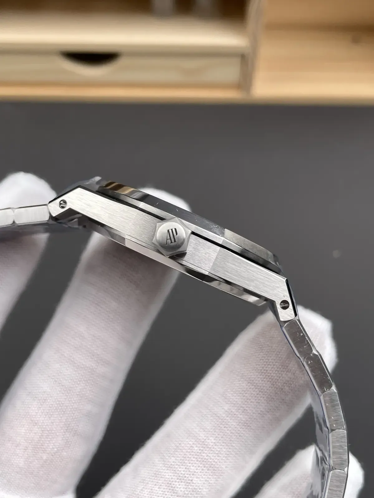 APS爱彼皇家橡树15450：小手腕完美伴侣，评测与选购指南