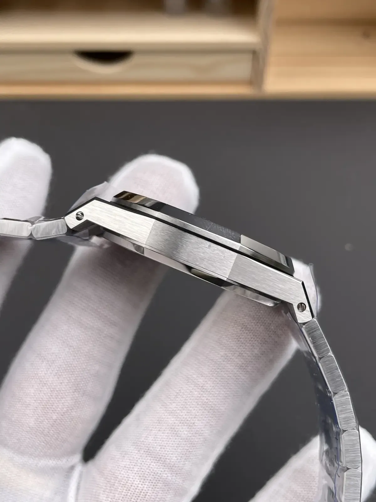 APS爱彼皇家橡树15450：小手腕完美伴侣，评测与选购指南