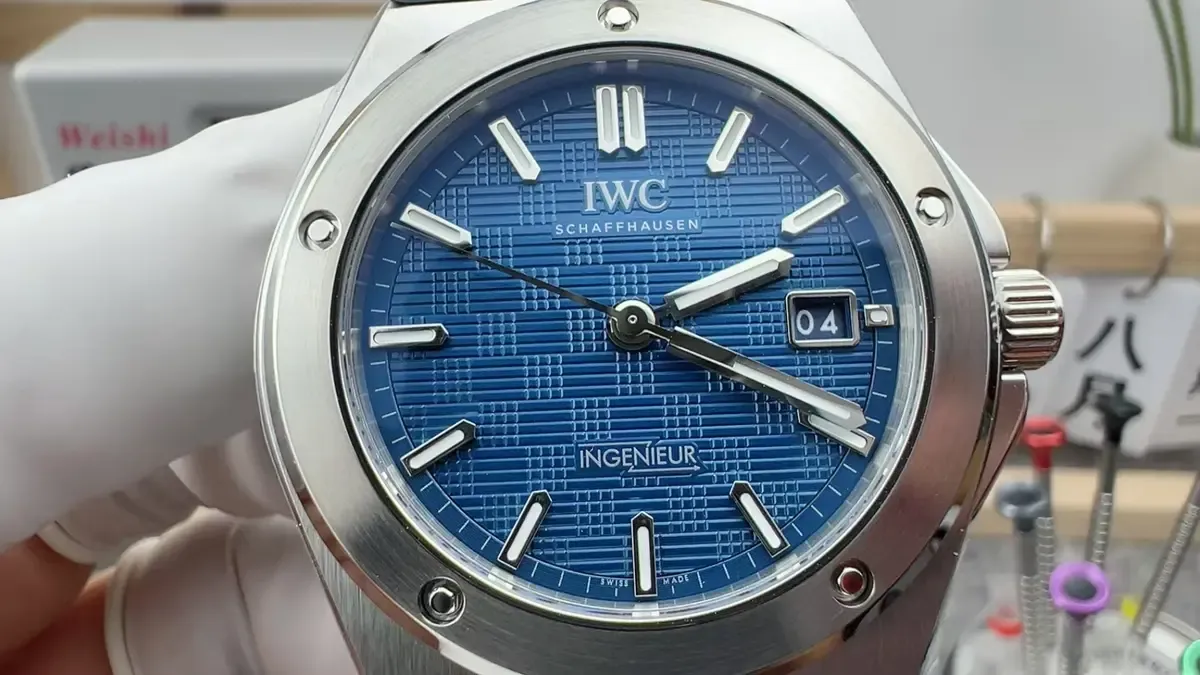 V7厂万国工程师：9分好评，外观机芯对比原版体验