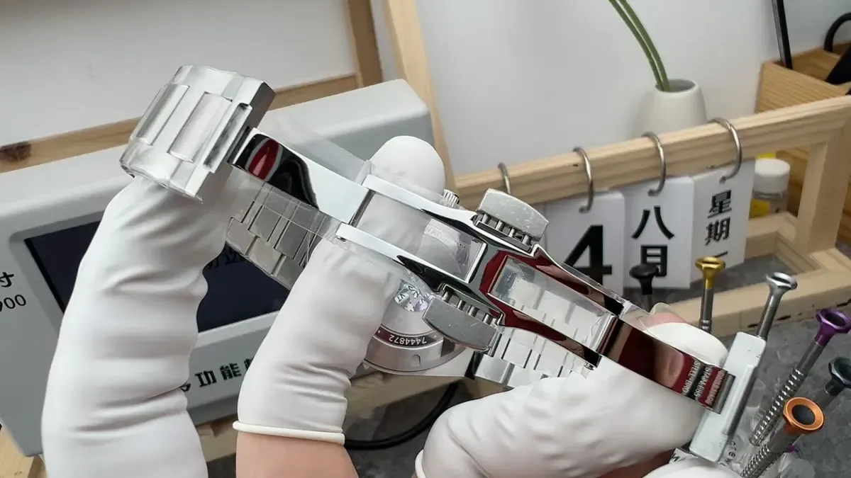 V7厂万国工程师：9分好评，外观机芯对比原版体验